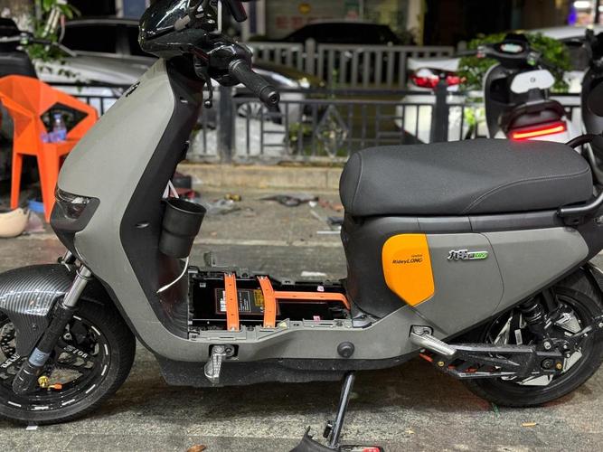 九號(hào)fz電動(dòng)車適配72伏80安鋰電池九號(hào)fz電動(dòng)車適配72伏80安鋰